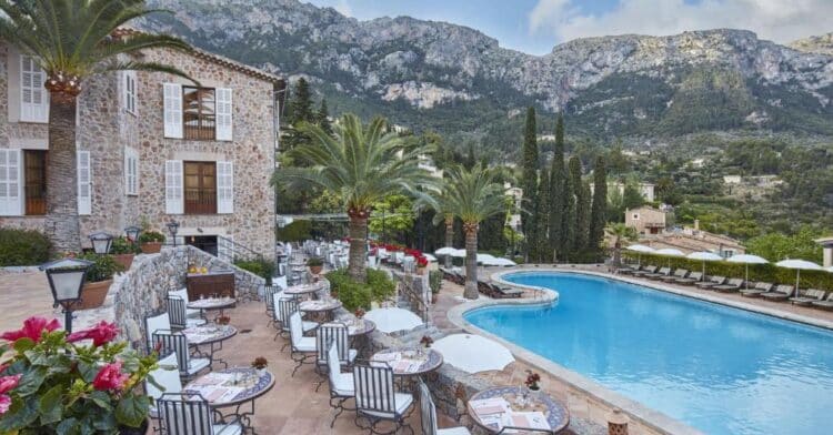 Toni Bujosa | F&B Manager