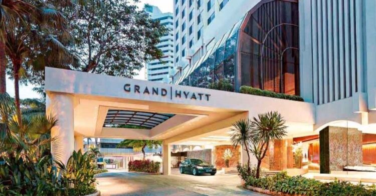 Sebastian Kern | Executive Assistant F&B Manager